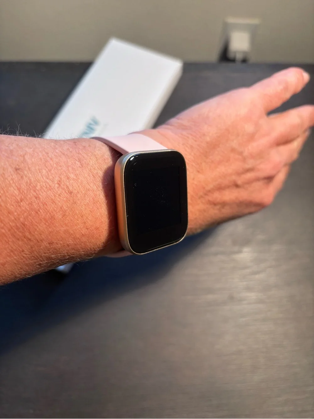 Pink Smartwatch - Women's Fitness Wearable